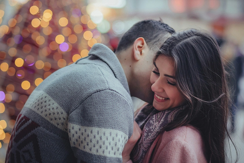 Seksi joulukalenteri joulun alla parisuhteeseen